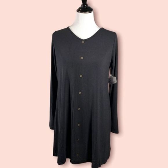 ANGIE | Sleeve Shift Swing Tunic Mini Dress in Black - Picture 2 of 8